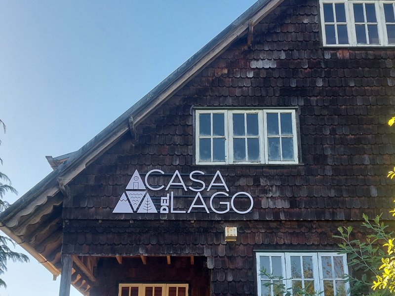 Casa del Lago — Logo volumétrico