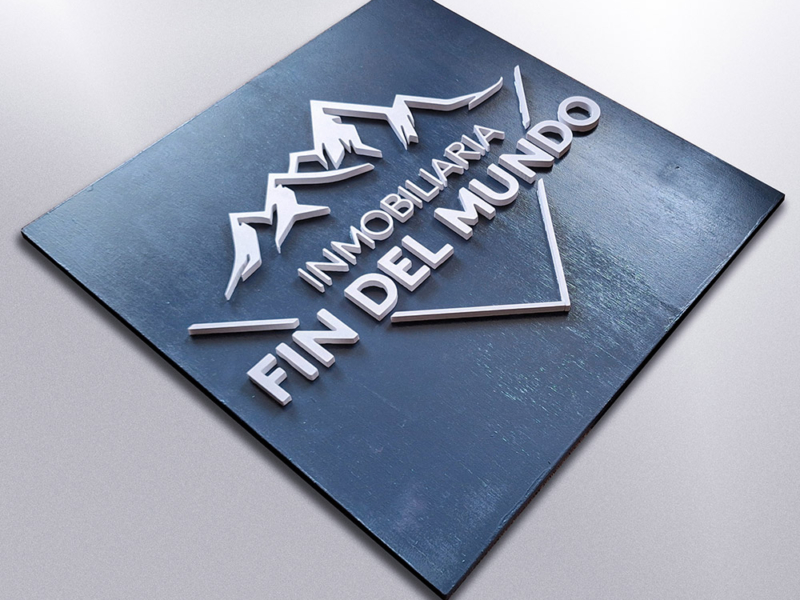 Inmobiliaria Fin del Mundo — Logo volumétrico de PVC espumado, sobre tablero de terciado pintado